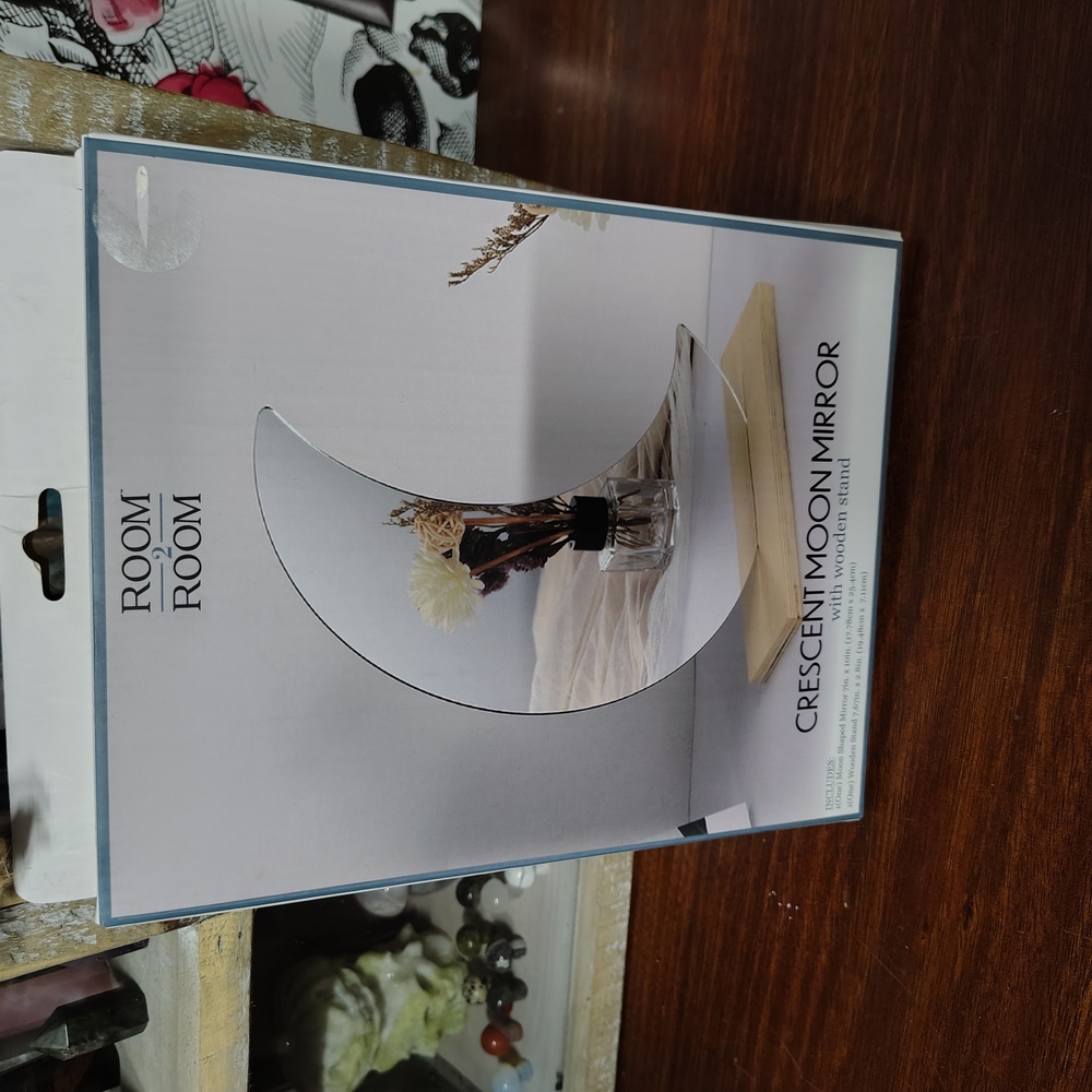 Crescent Moon Mirror - Silver